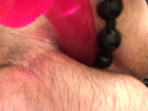 2006utlralift:  Dildo and anal beads at the same time, so incredible sliding in and out.