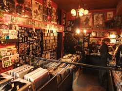 deadwalkingg:  Black Raven Records - Victoria, Canada (Old location)