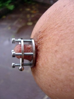 women-with-huge-nipple-rings.tumblr.com/post/71408336595/