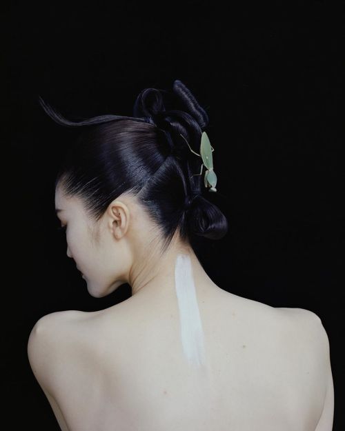 crimsonkismet:jinxproof:Sui He | ph. Leslie Zhang Wallpaper China