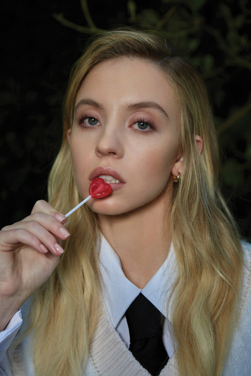 divine-hotties:Sydney Sweeney