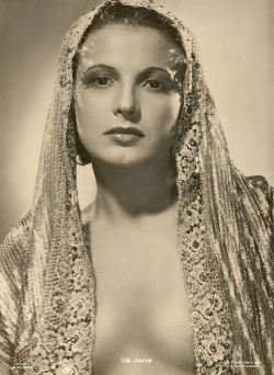 damsellover:  German dancer and film actress La Jana (1905 -