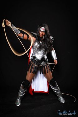 superheroesincolor:  Donna Troy as Wonder Woman #Cosplay by Lyonegra