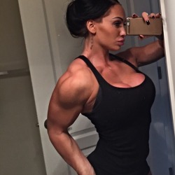 femalemuscletalk:  http://bit.ly/10U4NH#female bodybuilding#bodybuilding#fitness#female