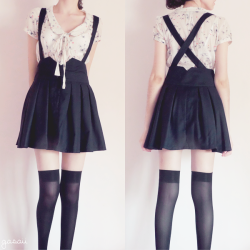 poison-marie-deactivated2019091:  Suspender skirt from Oasap.