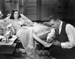 thisobscuredesireforbeauty:  Joan Bennett and Edward G. Robinson