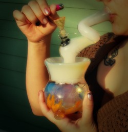 bongrips4satan:  tea-orchid:  witches brew  this is so sick
