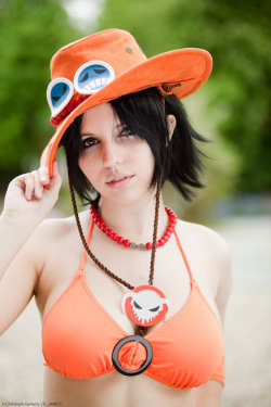 Source : http://sexykosplay.tumblr.com/