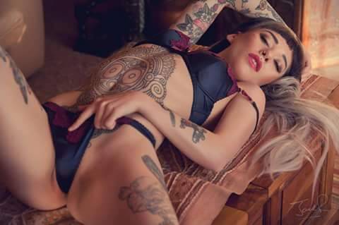 Insatiable taste for tattooed ladies