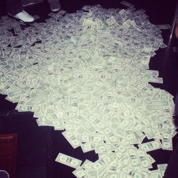 All apart of Drakes 50k he dropped on Saturday at #cameo #ciaa