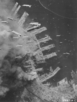demons:  The bombing of the Japanese port of Kobe, 5 June 1945