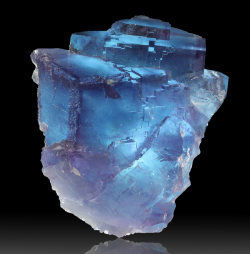 bijoux-et-mineraux:  Fluorite - La Viesca mine, Huergo, Siero,