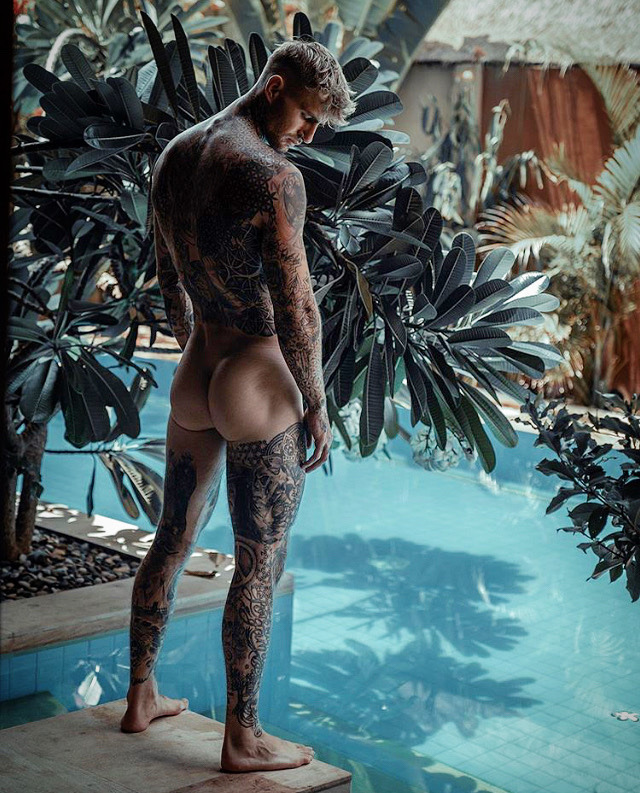 tightglovesseattle: