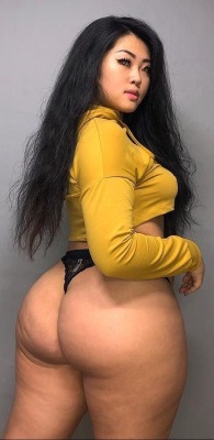 chuckd725:  (PAAG) PHAT ASS ASIAN GIRL.