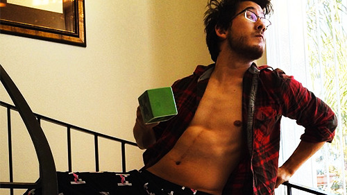 hanginglikeafroot:  Favorite Youtubers  ↳ Markiplier   I'll never be able to repay what you've done for me, but you can   still inspire others and continue to do great work. It's always     going to matter, no matter what 