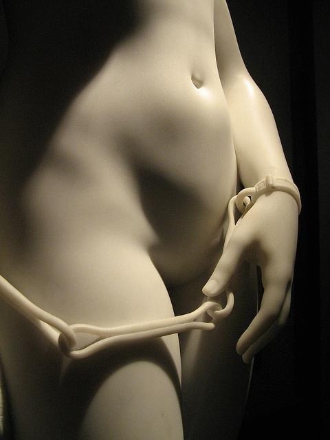 yolandart:  Hiram Powers, (1805â€“1873). â€œThe Greek Slaveâ€, (detail). 