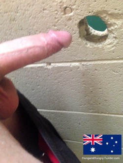 hungandhungry:  Australia - nice big uncut smooth dong and peep