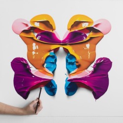 itscolossal:Hyperrealist Rorschach “Paint” Blots Rendered