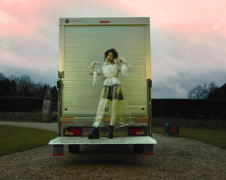 driflloon: la vie de chateau: luisana gonzalez for numero no.183