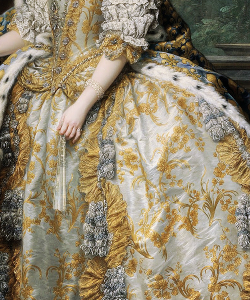 marcuscrassus:Carle Van Loo - Marie Leszczinska, Queen of France