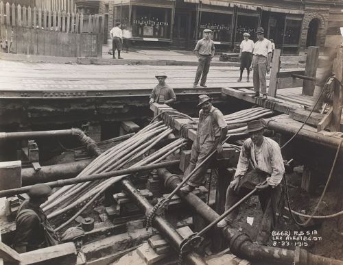 Subway Construction NY - Lex Avenue, 1915 Nudes & Noises