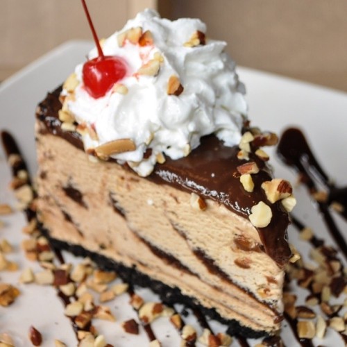 yummyfoooooood:  Chocolate Cream Pie