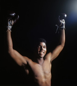 powerful-art:  Muhammad Ali, by Neil Leifer.