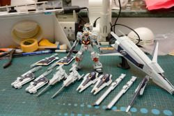 mechaddiction:  Custom Build: 1/144 RX-121-1+FF-X29A Gundam TR-1