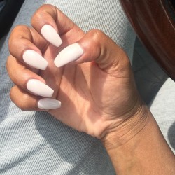 glamourqueenn:  beautyselfiess:  croatianbarbieee:  $$$  💋
