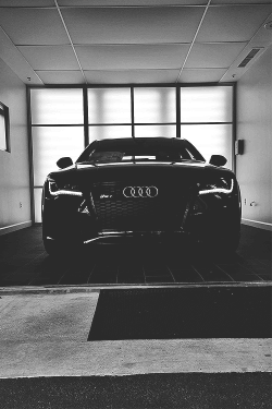 wearevanity:   The 贩,000, 2015 Audi RS7 © 