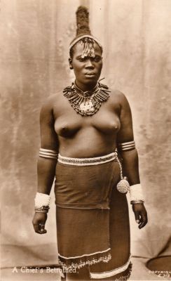 garbospeaks:  Chieftan’s bride-to-be. African nude.  
