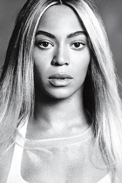 life-of-beyonce:   Q: How does it feel to be the most beautiful