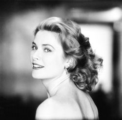 wehadfacesthen: A 1954 photo of Grace Kelly for LIFE magazine