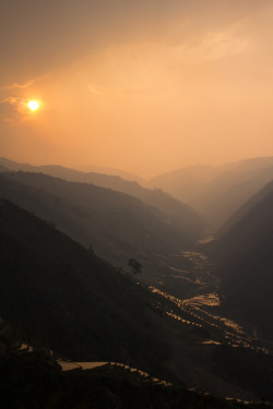 touchdisky:  Sunset over Rice Terraces by Worth_Wondering