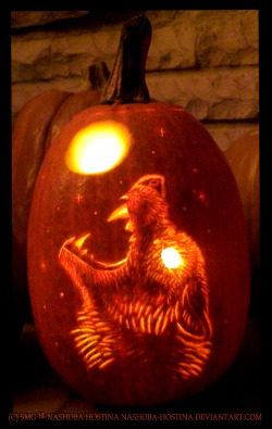 lycantherapy:  Time for the Annual werewolf Jack o’ Lantern! 