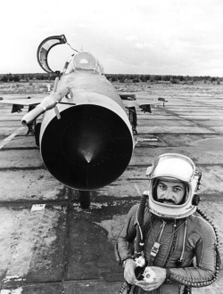 supersonic-youth:  MiG-21 