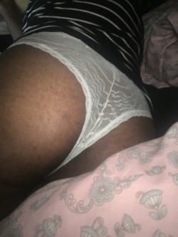 ourpornstory:  I have the cutest panties 🍑 