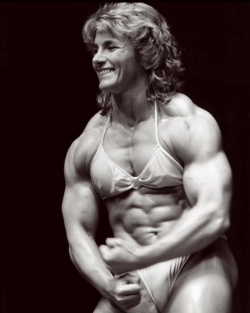 purebodybuilding:  Bev Francis performing her most muscular pose.