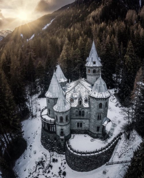 ilferreo:Castello dei Savoia.Val d'Aosta Italia