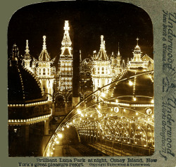 laudanumat33:A stereoscopic card of Luna Park, Coney Island circa