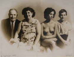  LÁSZLÓ TÖRÖK ph. (1948 Budapest, Hungary) Family, 1972 -