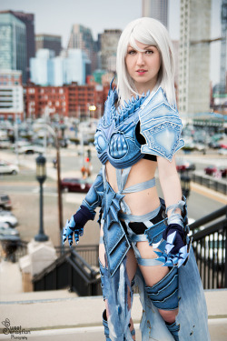 cosplayhotties:  Guild Wars 2 - I by EnchantedCupcake 