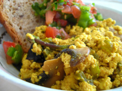 im-horngry:  Vegan Scrambled Eggs - As Requested!