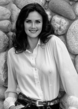 xxhorace:  Lynda Carter