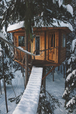 banshy:  Sandpoint by Michael Gribbin