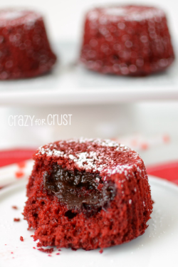 fullcravings:  Red Velvet Molten Lava Cakes 