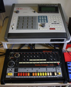 jordanssynths:  The TR-808 before the step button repair.  Above