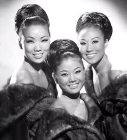 halos7vines:  [The Kim Sisters] were a South Korean trio who