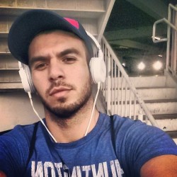 carloshuezo:Trying to stay on track… #selfie #me #gym #instafit