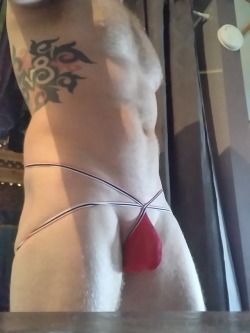 Seriously sexy panty wearer!! Looking hot! Thanx for the submission @claytonred13.